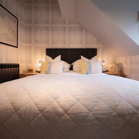 Padstow Escapes - Teyr Luxury Penthouse Apartment المظهر الخارجي الصورة