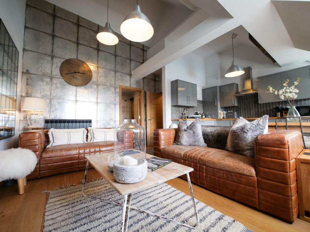Padstow Escapes - Teyr Luxury Penthouse Apartment المظهر الخارجي الصورة