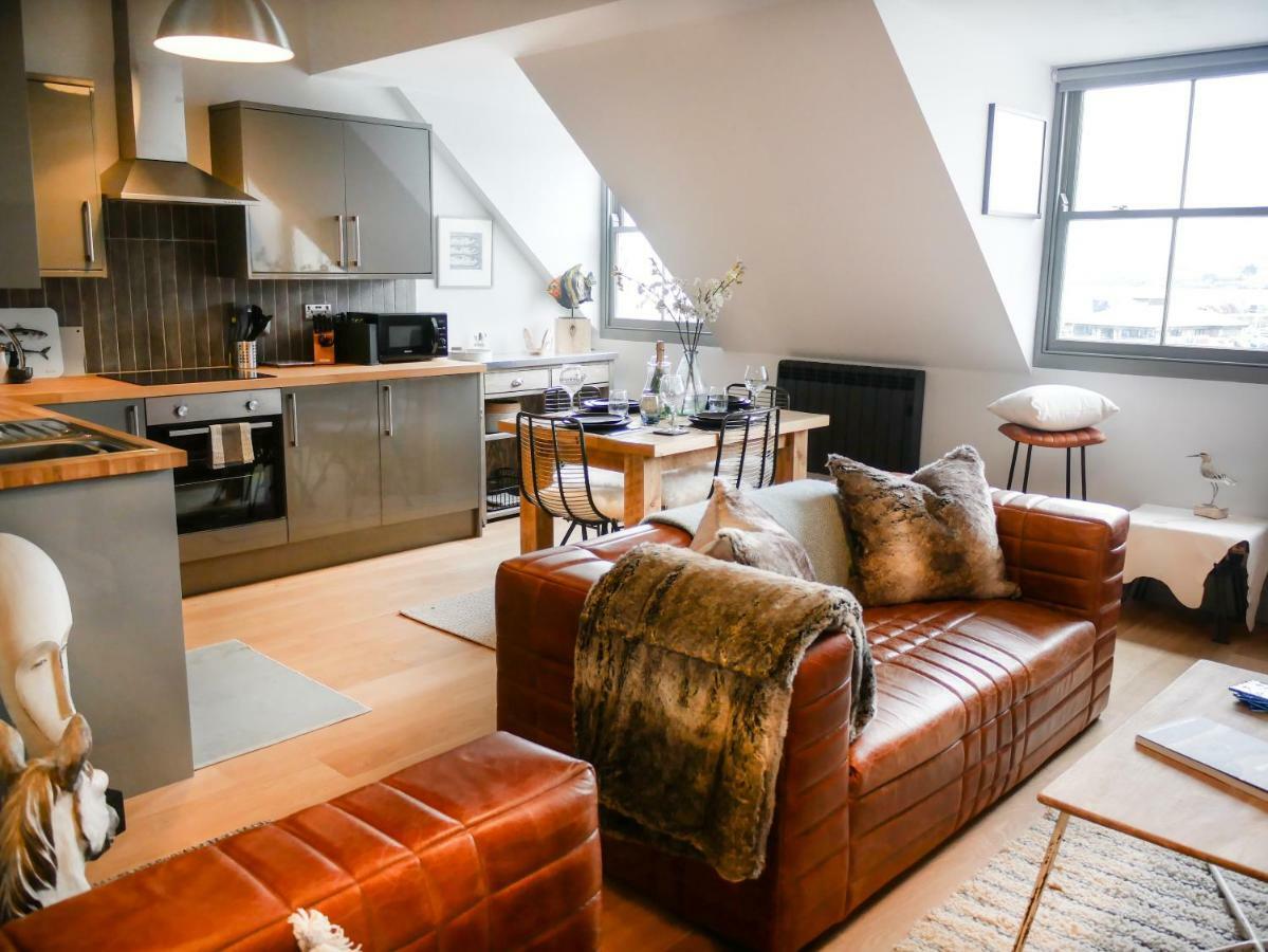 Padstow Escapes - Teyr Luxury Penthouse Apartment المظهر الخارجي الصورة