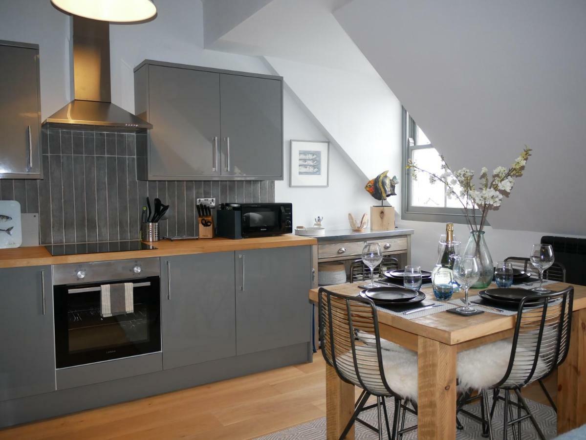 Padstow Escapes - Teyr Luxury Penthouse Apartment المظهر الخارجي الصورة